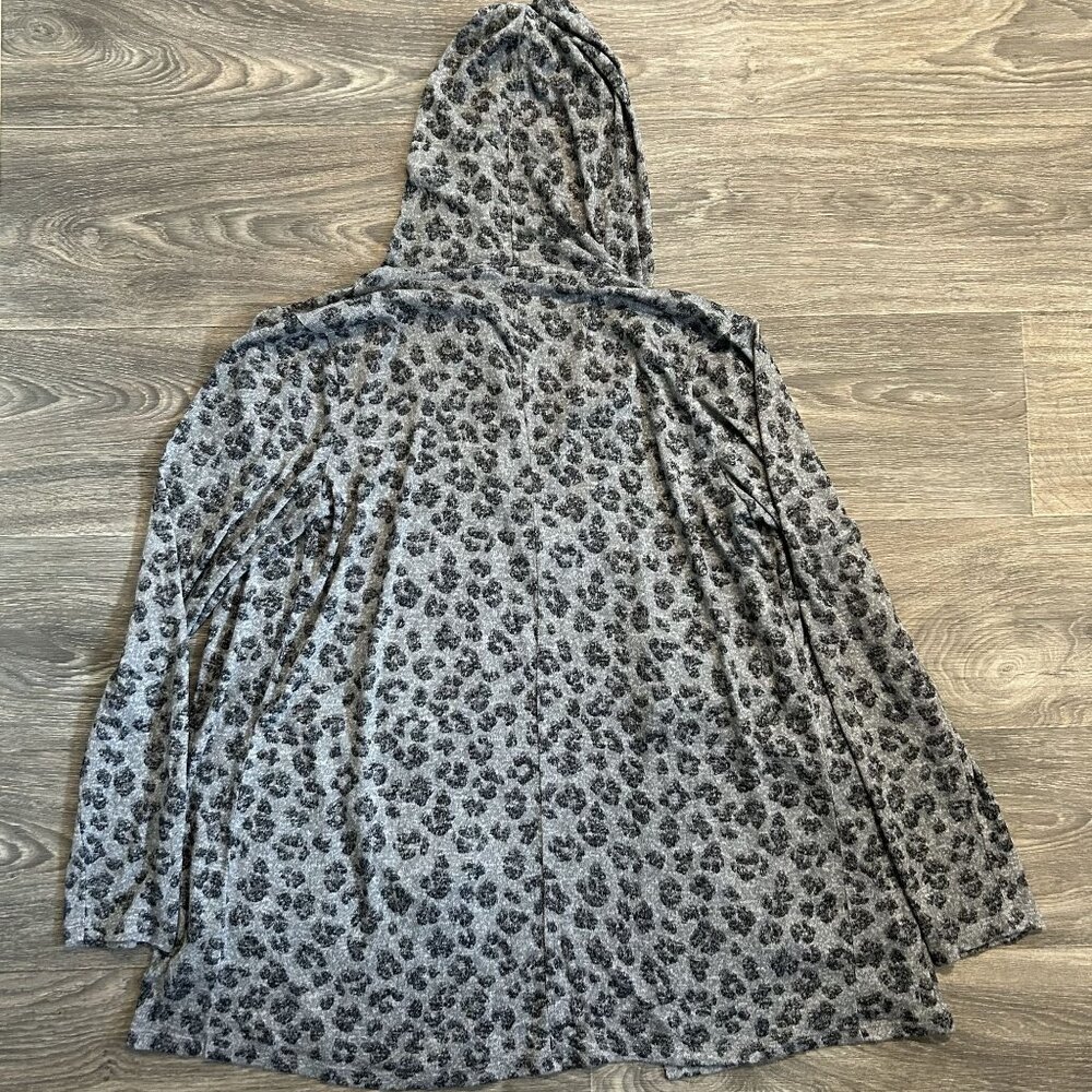 Lucky Brand Cardigan Hoodie Sweater Large Gray Leopard Print Loungewear - Picture 3 of 14